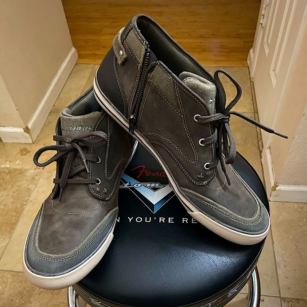 Men Shoes Skechers leather mid top side zipper lace-up casual sneakers NWOT